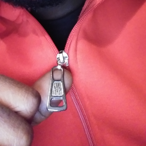 Red 2 piece Moncler sweatsuit - Picture 2 of 2
